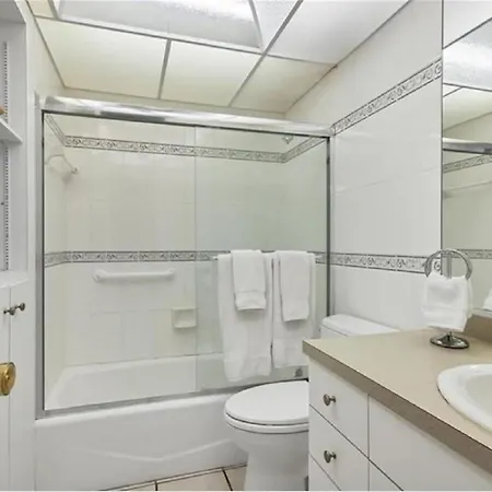 Siesta Key Escape Ground Floor Steps To Heated Pool And Free Trolley Apartment Exterior photo