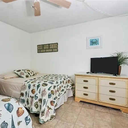 Siesta Key Escape Ground Floor Steps To Heated Pool And Free Trolley Apartment Exterior photo