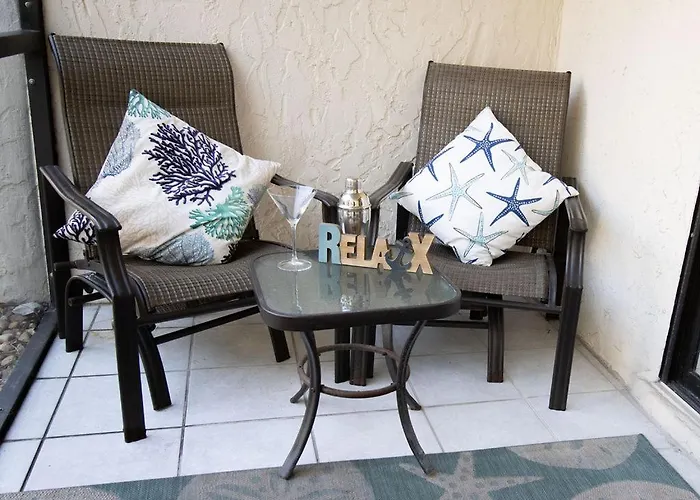 Siesta Key Escape Ground Floor Steps To Heated Pool And Free Trolley